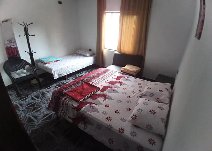 Private Flat In House 17 Rum i privatbostad Tirana