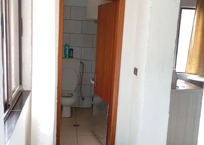 Private Flat In House 17 Kwatera prywatna