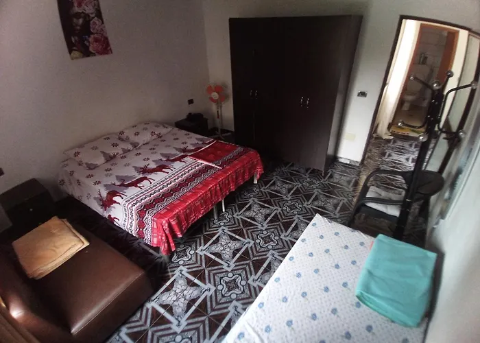 Private Flat In House 17 Δωμάτια σε οικογενειακή κατοικία *