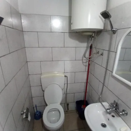 Habitación en casa particular Private Flat In House 17 Tirana