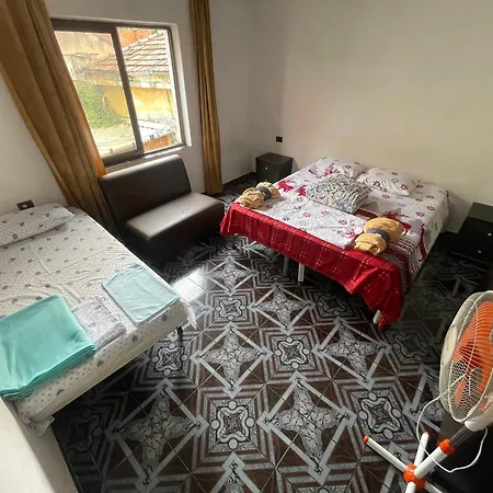 Private Flat In House 17