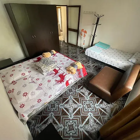 Private Flat In House 17