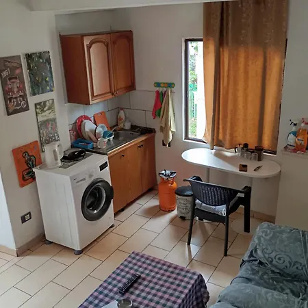 Séjour chez l'habitant Private Flat In House 17 *