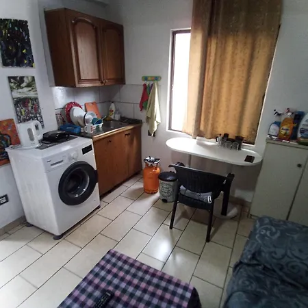 Проживание в семье Private Flat In House 17