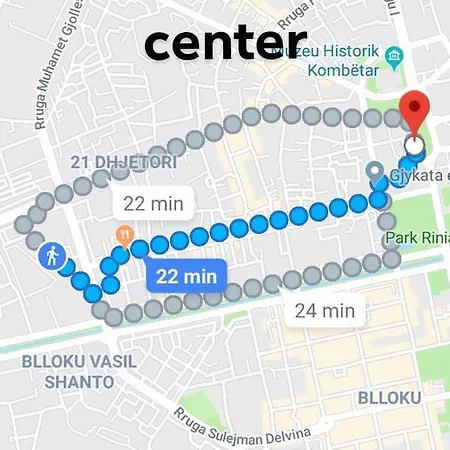 Private Flat In House 17 Habitación en casa particular Tirana